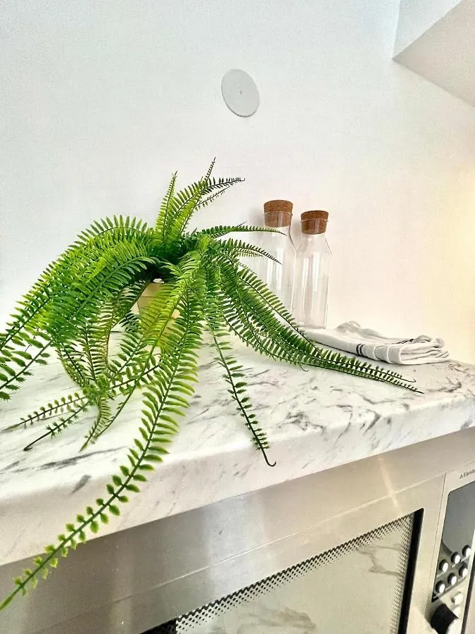 Apartment With Balcony Near Augarten Wien