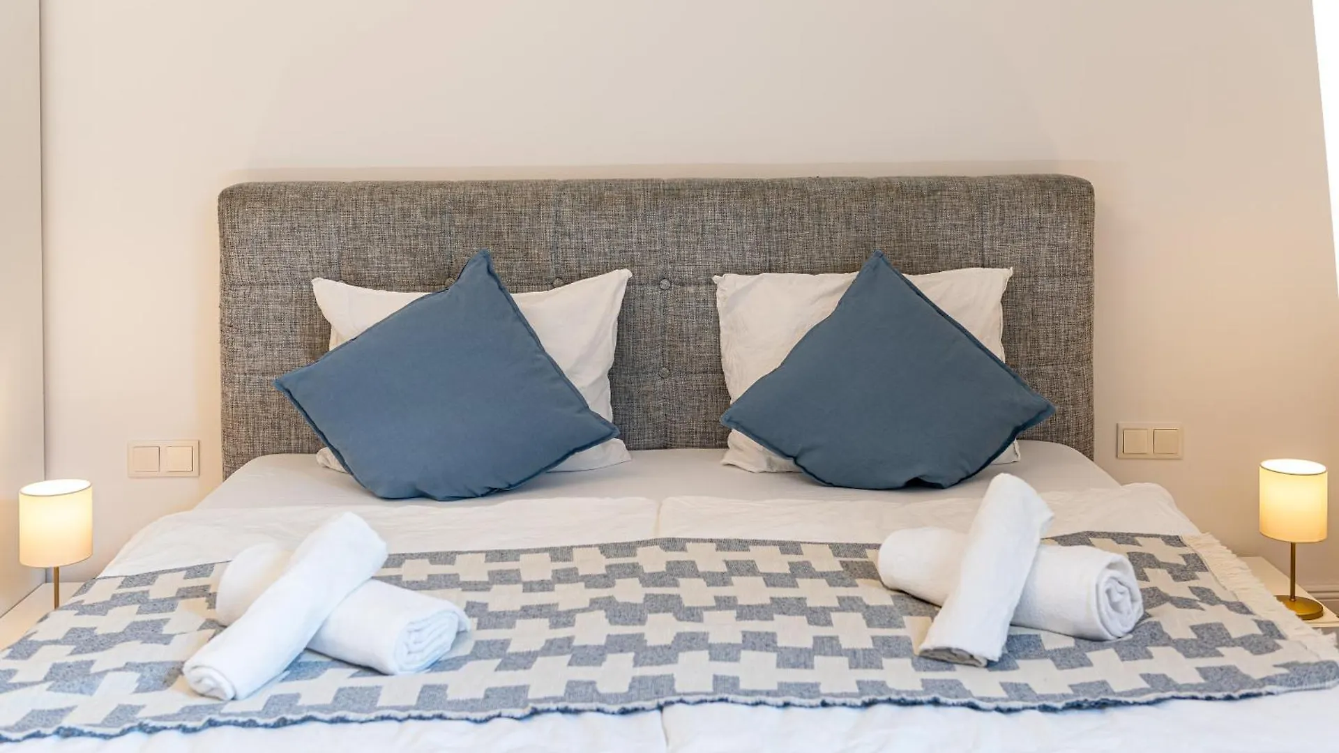 Apartment With Balcony Near Augarten Wien