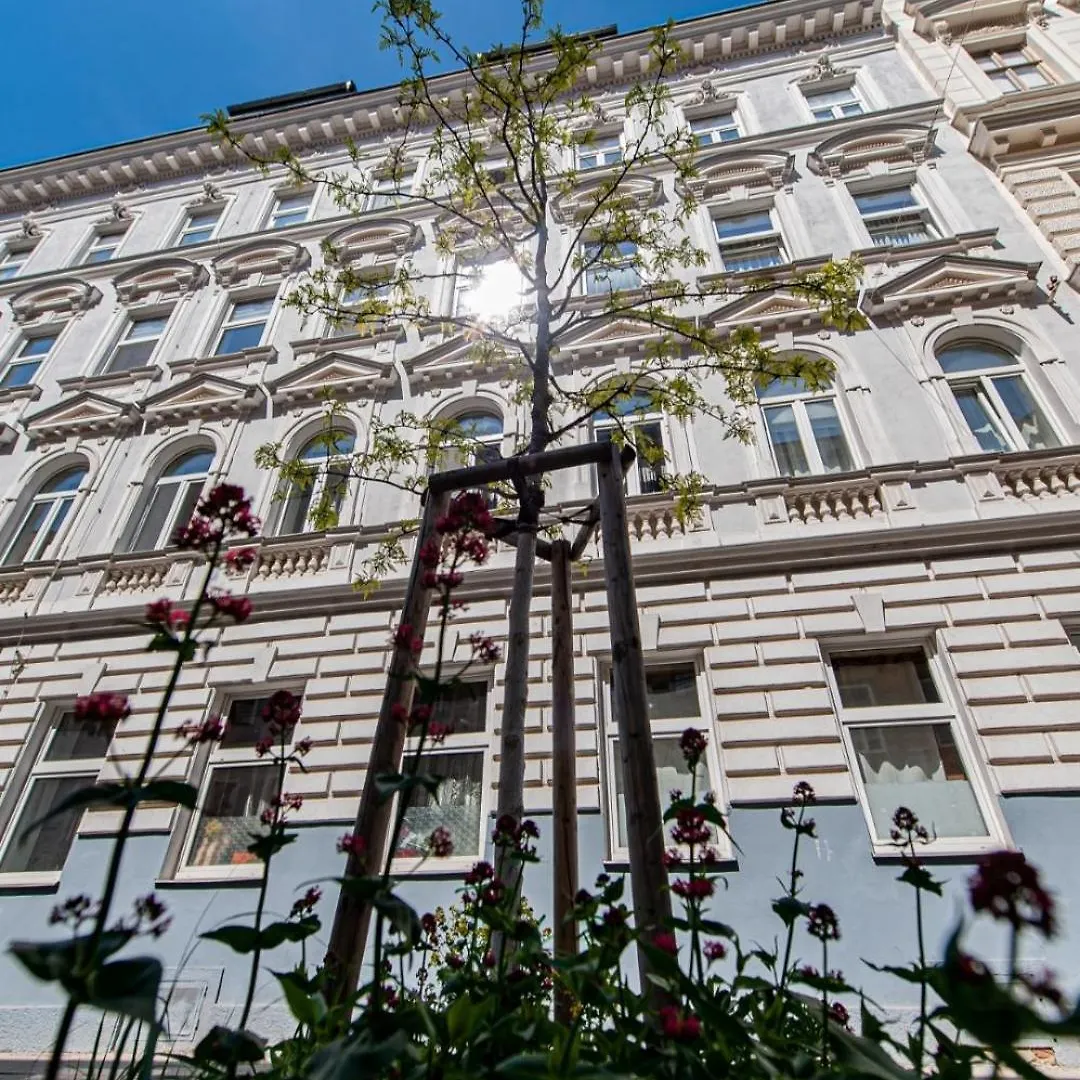 Apartment With Balcony Near Augarten Wien Österreich